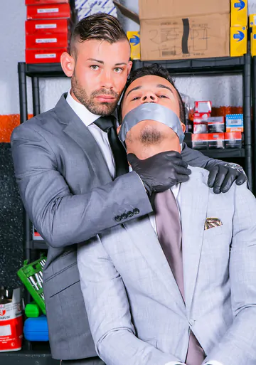 Garage porn with Ricky Blue