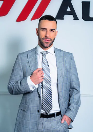 Car salesmen taking a fuck break