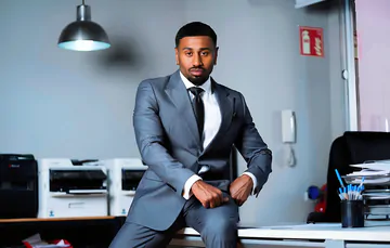 Bearded hunk getting black dick