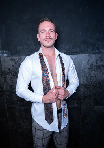 Kinky guys fucking in a locker room