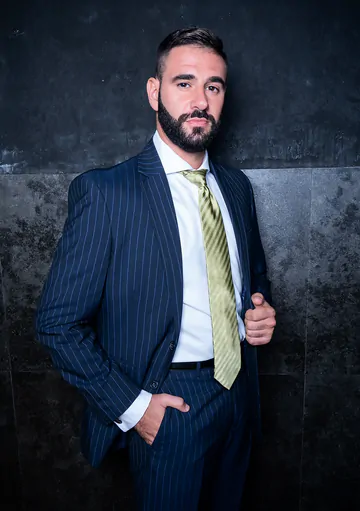 Kinky guys fucking in a locker room