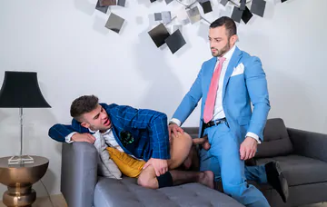 Allen King gets his asshole filled