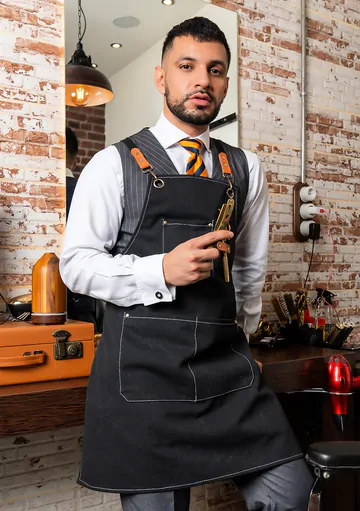 Man getting fucked in the barber shop