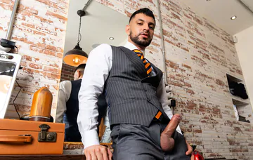 Man getting fucked in the barber shop