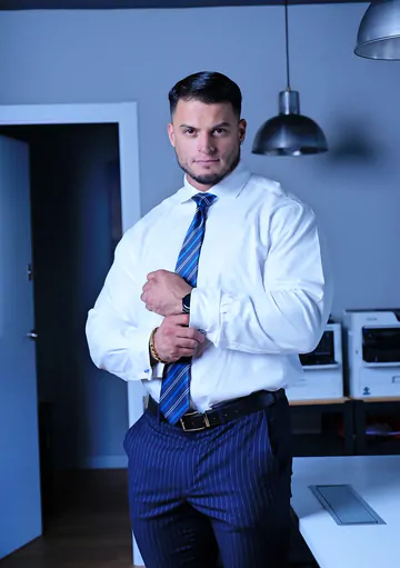 Big guy fucking the janitor