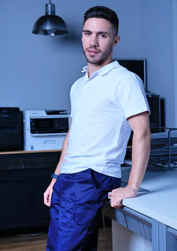 Big guy fucking the janitor