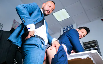 Sir Peter fucking smooth ass