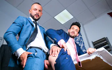 Sir Peter fucking smooth ass