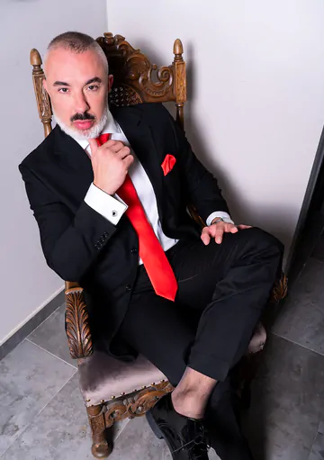 Handsome guy getting old cock