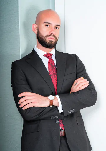 Bald bearded guy getting cummed on