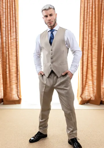 Porn stars having a fivesome