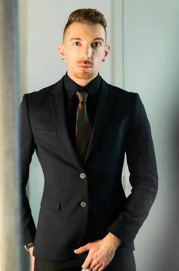 Hot guy with a shaved cock