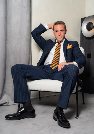 Men fucking in the bathroom