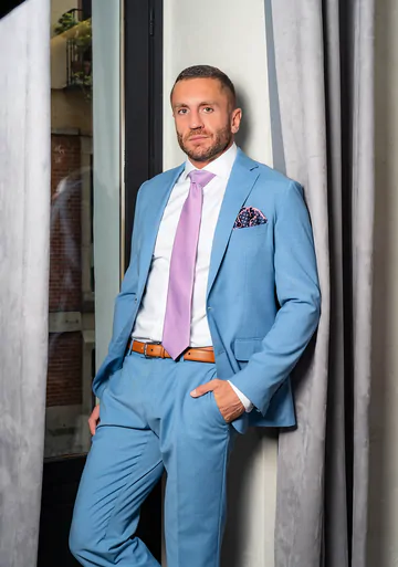 Men fucking in the bathroom