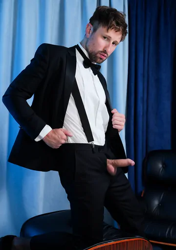 Rocky Vallarta fucks Drew Dixons butt