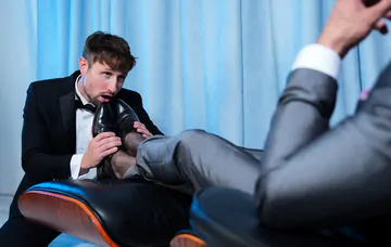 Rocky Vallarta fucks Drew Dixons butt