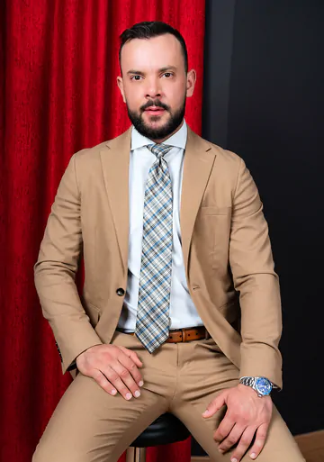 Sir Peter fucking a bald guy