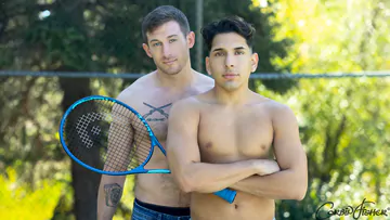 Amateur guys bareback fucking