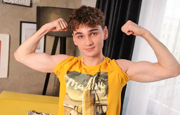 Ripped twink with a shaved cock