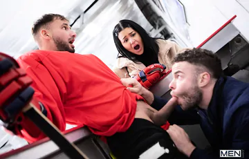 Marcus McNeill, Parker Savage