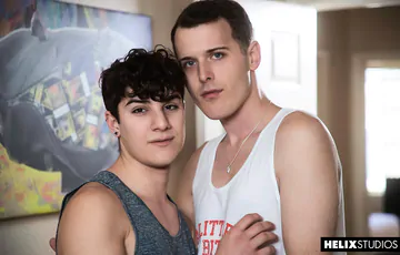 Two guys sucking and fucking